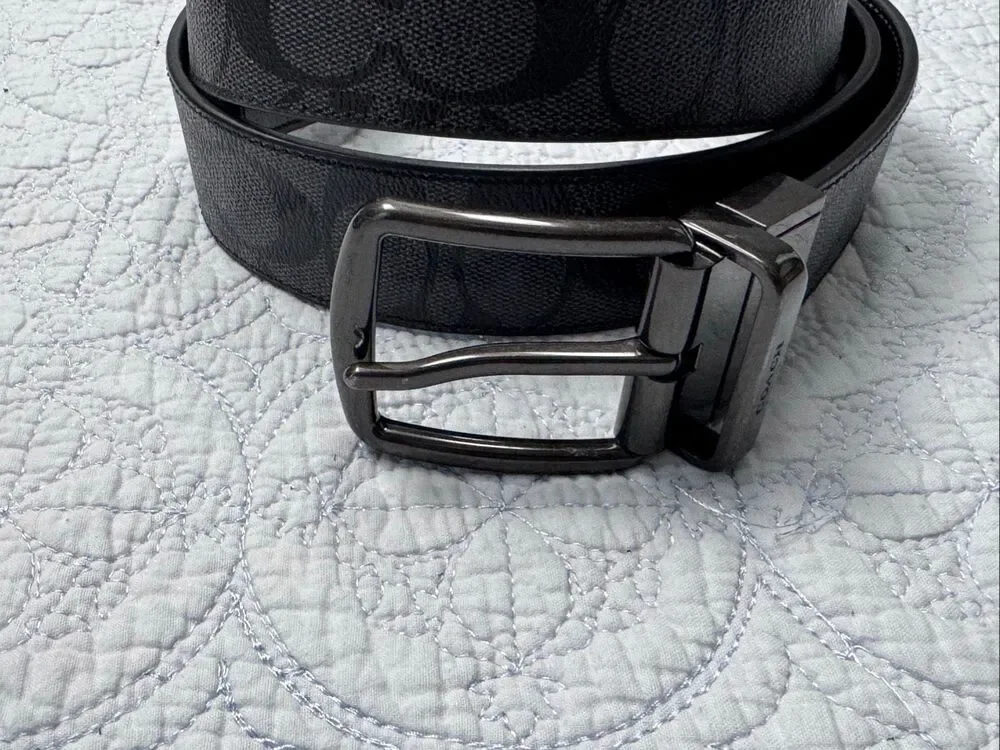 Coach Mens Leather Belt Black/Gray C8278 Size 42 1.5” Wide